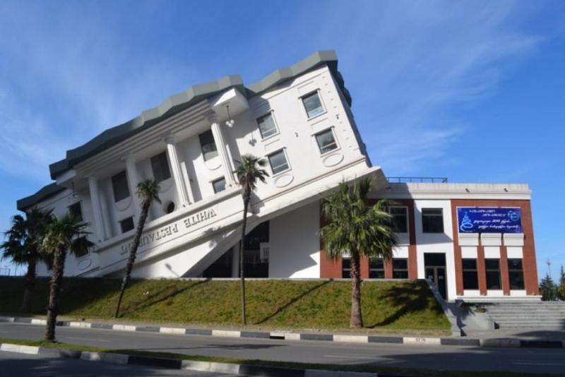 Real Palace Batumi Exterior photo